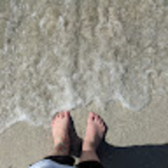 Meet your Posher, Te'ya - Picture 1 of 1